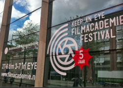 En op de gevel van de Nederlandse Filmacademie