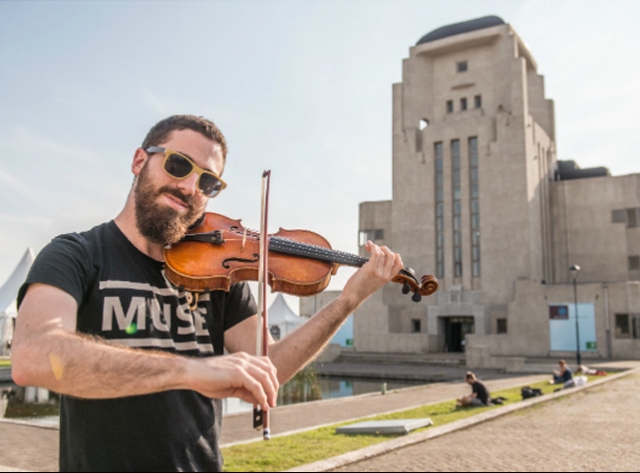 Meet Metropole: Jóng Metropole