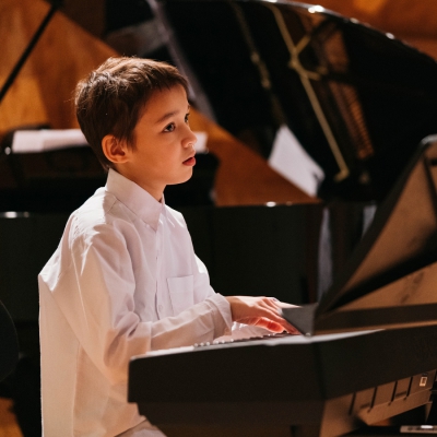 Young geleerd, oud gedaan. Over een klein full size orkest!